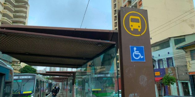 Transporte público: Manutenção de ponto de ônibus
